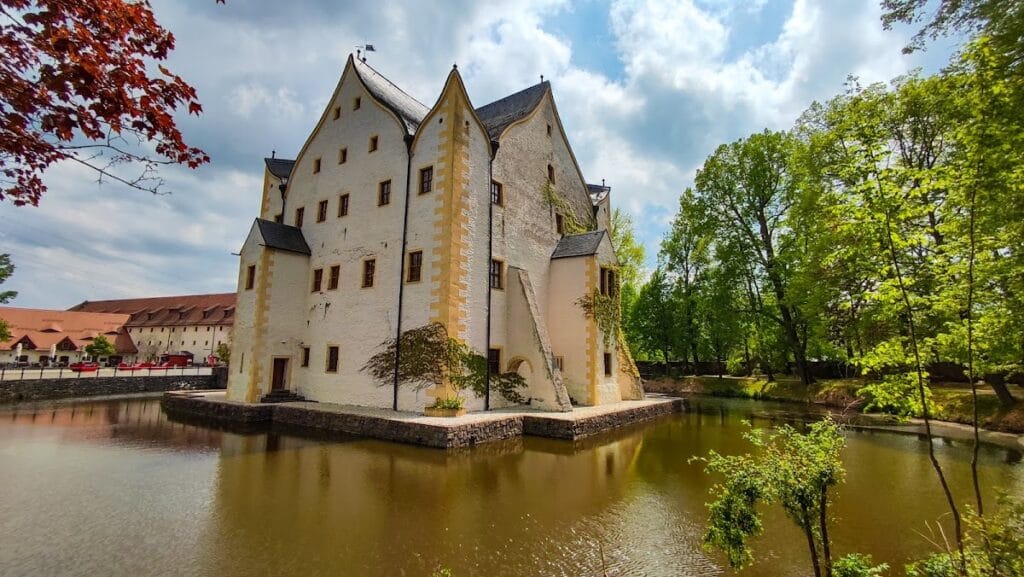Water Castle Klaffenbach: A Renaissance Water Castle in Chemnitz 2 Water castle Klaffenbach