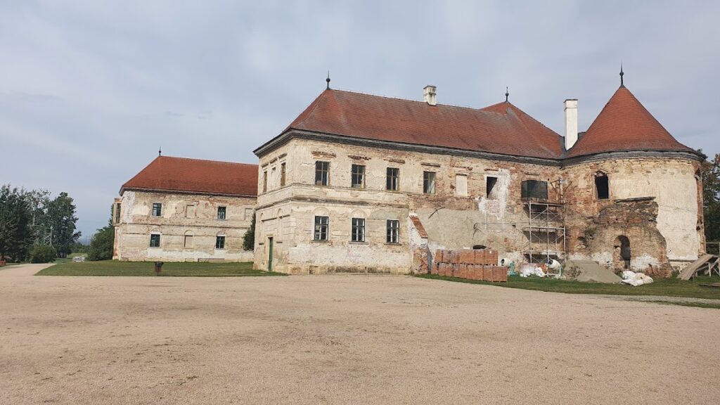 Bonțida Bánffy Castle: A Historic Estate in Romania 8 Bonțida Bánffy Castle