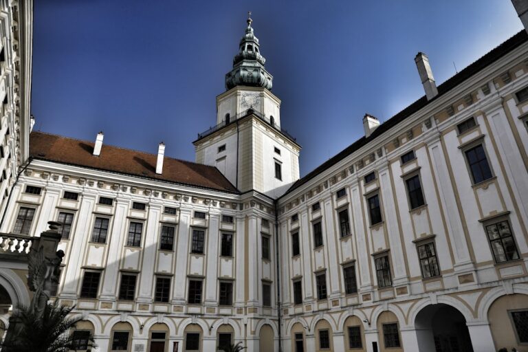 Kroměříž Castle: A Historic Baroque Residence in the Czech Republic