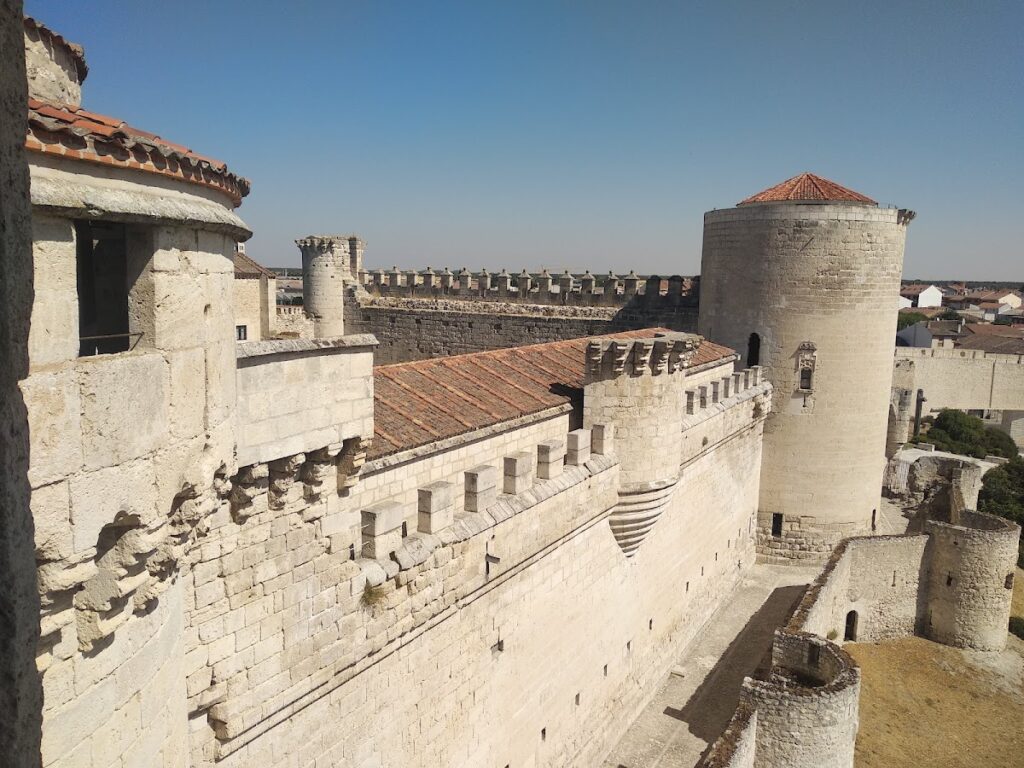 Cuéllar Castle