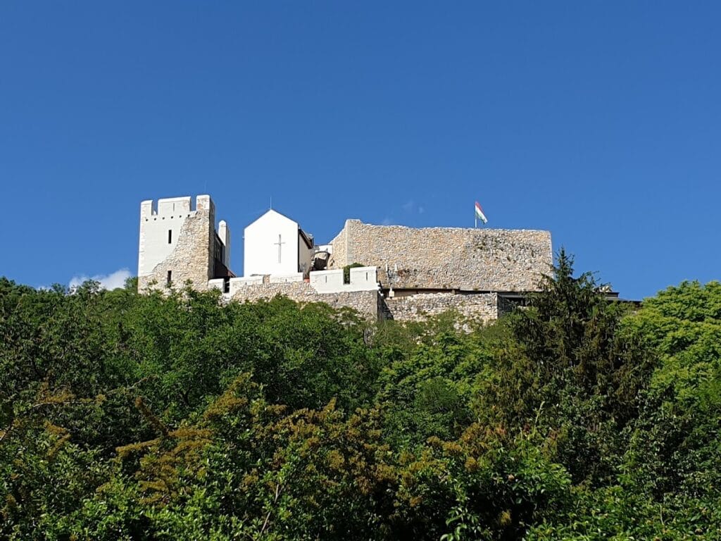 Castle of Csókakő