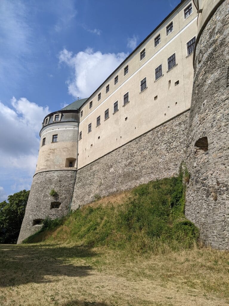Červený Kameň Castle: A Medieval Frontier Fortress and Renaissance Palace in Slovakia 3 Červený Kameň Castle