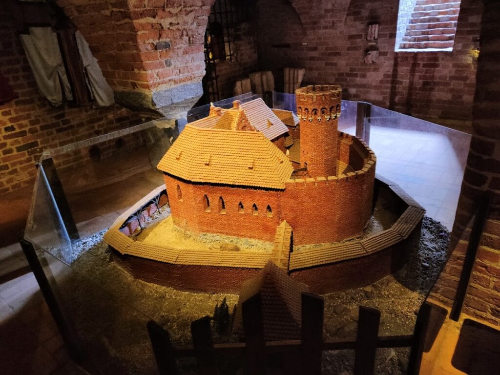 Toruń Castle: A Teutonic Order Fortress in Poland 5 Toruń Castle