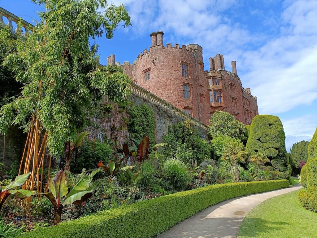 Powis Castle: A Medieval Welsh Fortress and Aristocratic Country House 2 Powis Castle