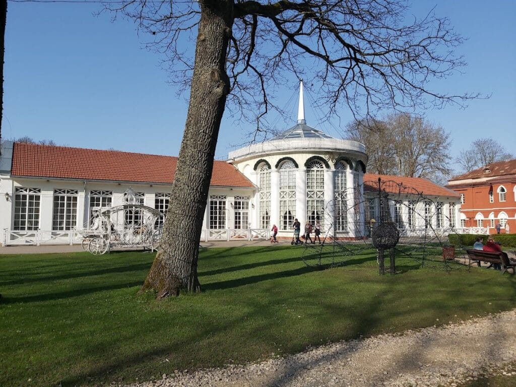 Raudondvaris Castle: A Historic Lithuanian Noble Estate 8 Raudondvaris Castle