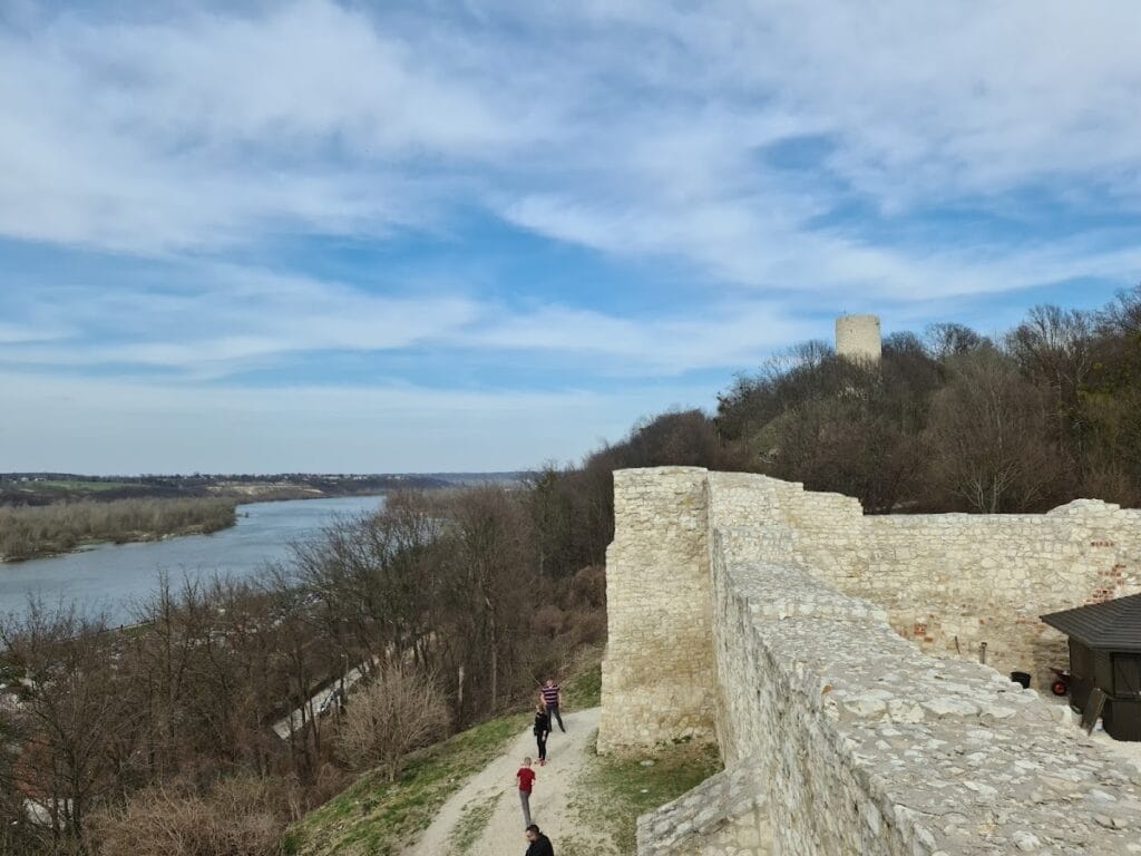 Kazimierz Dolny Castle: A Medieval Defensive Complex Above the Wisła River 5 Kazimierz Dolny Castle