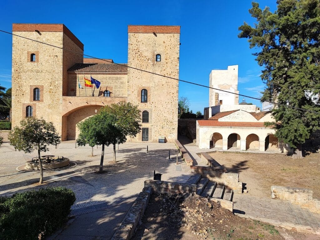 Alcazaba of Badajoz: An Islamic Citadel and Historic Fortress in Spain 2 Alcazaba of Badajoz