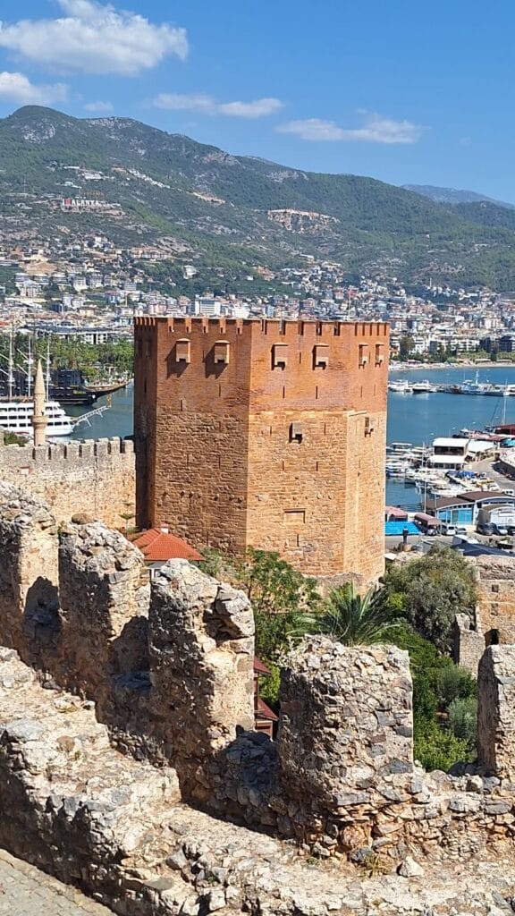 Kızıl Kule: Seljuk Harbor Defense Tower in Alanya 4 Kızıl Kule