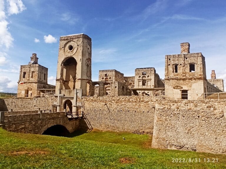 Krzyżtopór: A 17th-Century Palace-Fortress in Poland