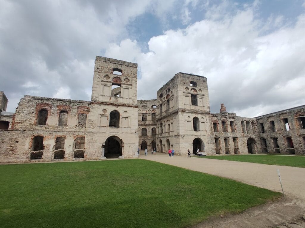 Krzyżtopór: A 17th-Century Palace-Fortress in Poland 7 Krzyżtopór