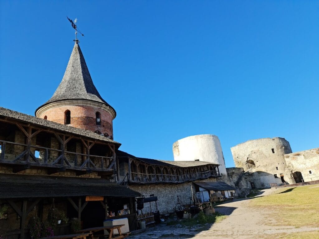 Kamianets-Podilskyi Castle: A Medieval Frontier Fortress in Ukraine 5 Kamianets-Podilskyi Castle