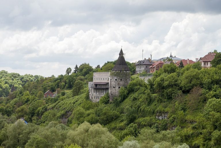 Kamianets-Podilskyi Castle: A Medieval Frontier Fortress in Ukraine