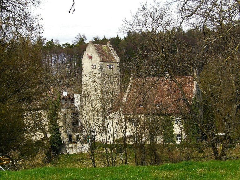 Liebenfels Castle: A Medieval Castle in Switzerland