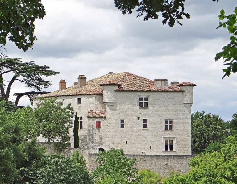 Château de la Combebonnet: A Historic Fortress in France