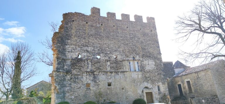 Créneaux d’Aujols: A Medieval Castle in France