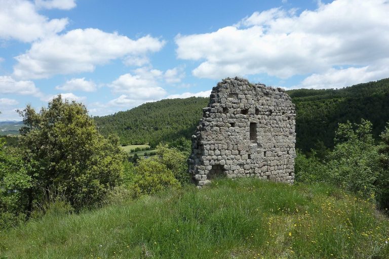 Castell de Merlès: A Medieval Frontier Castle in Spain