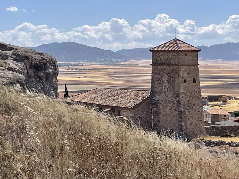 Castillo de Singra: A Medieval Border Castle in Spain