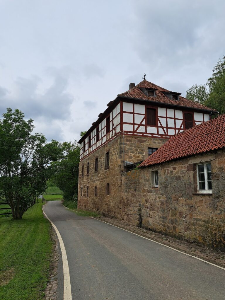 Elmarshausen Castle: A Historic Medieval and Renaissance Residence in Germany