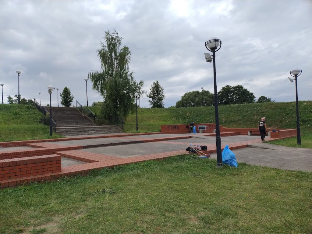 Castle in Gorzkowice: A 17th-Century Polish Fortress 3 Castle in Gorzkowice