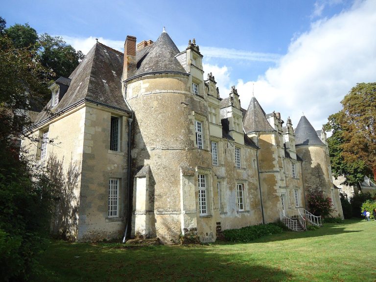 Château de Bénéhard: A Renaissance Château in Chahaignes, France