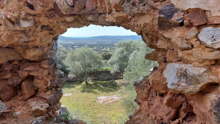 Castle of Castellanos, Mohedano, or Moheda: A Medieval Rock Fortress in Spain