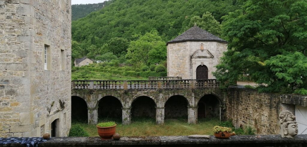 Château de Triadou: A Historic Castle in Peyreleau, France 4 Château de Triadou