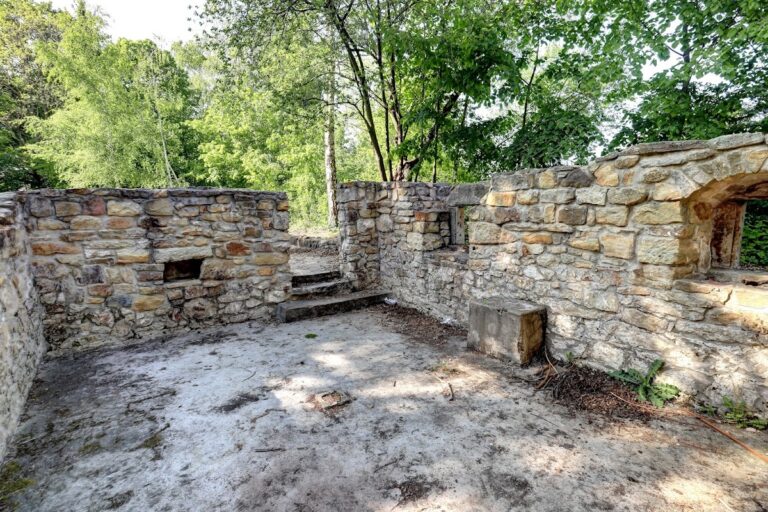 Alte Burg in Lage: A Historic Germanic Fortress and Administrative Center