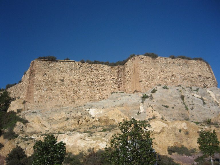 Castle of Despeñaperros: A Bastioned Fortification in Cartagena