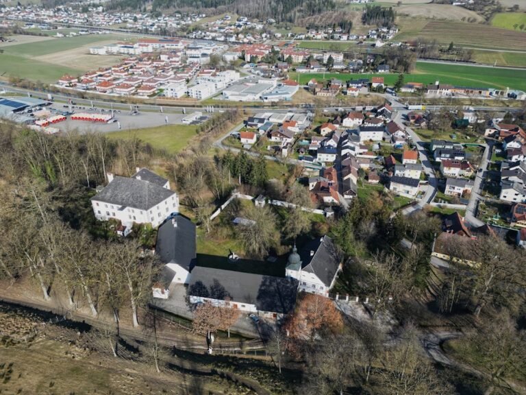 Schloss Schlüßlberg: A Historic Castle in Austria