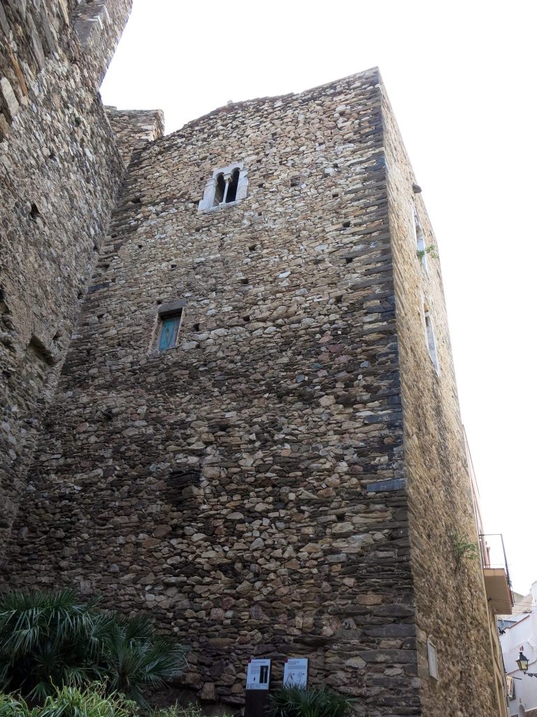 Castell de Llançà: Medieval Castle-Palace of the Abbots of Sant Pere de Rodes