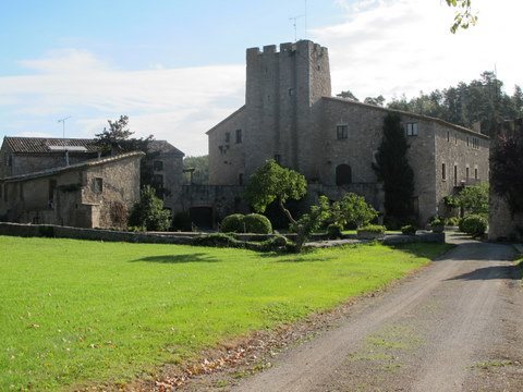 Castell d’Olost: A Medieval Seigneurial Castle in Catalonia