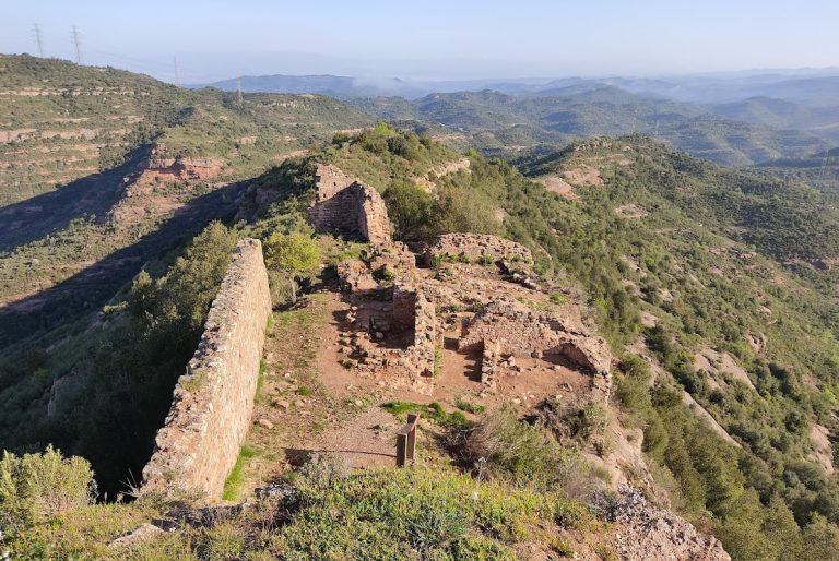 Castell de Pera: A Medieval Castle in Sant Llorenç Savall, Spain