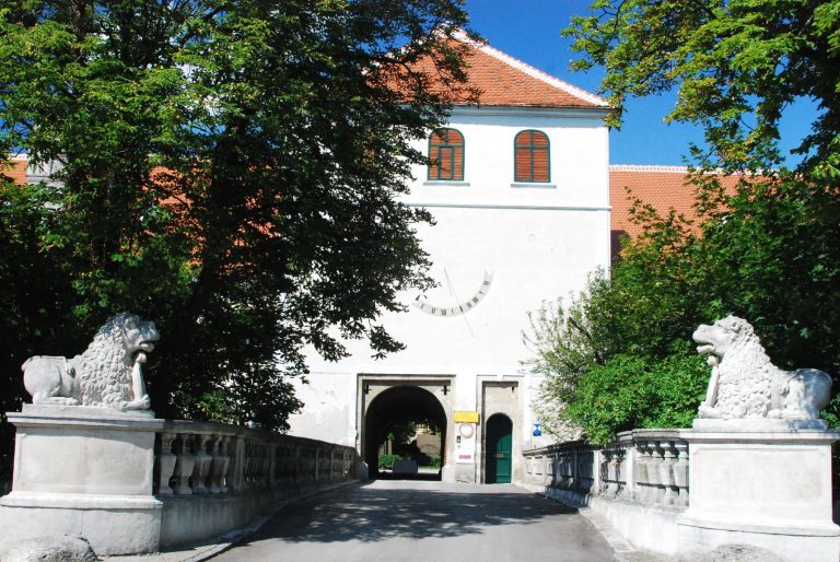 Schloss Guntersdorf: A Historic Castle Estate in Austria