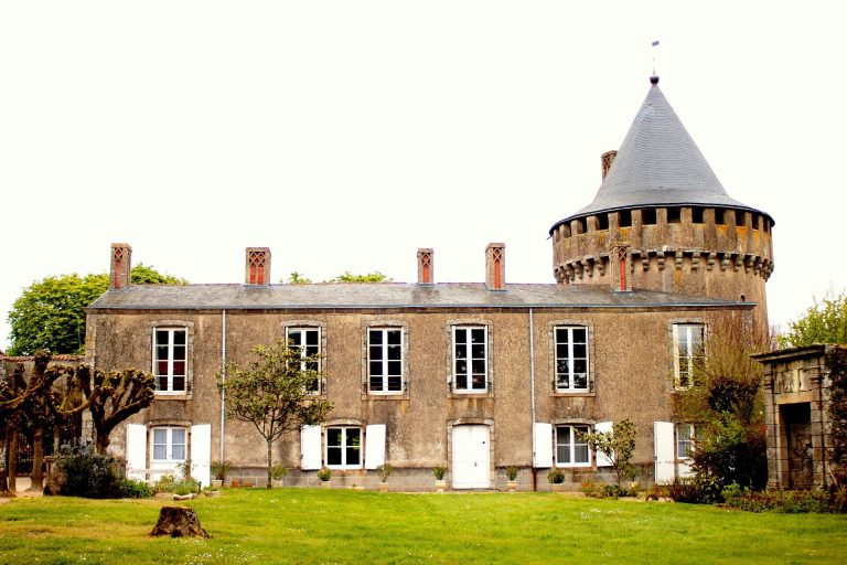 Château de l’Échasserie: A Former Fortified Castle in France