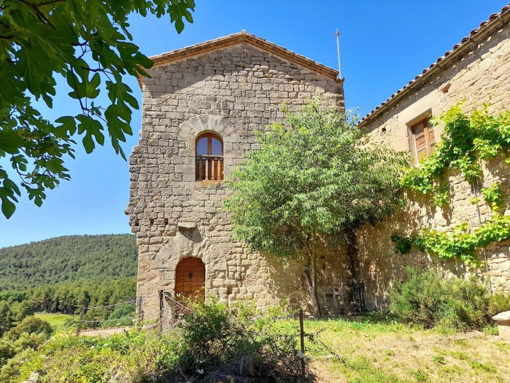 Castell de l'Espunyola: A Medieval Castle in Spain 4 Castell de l'Espunyola