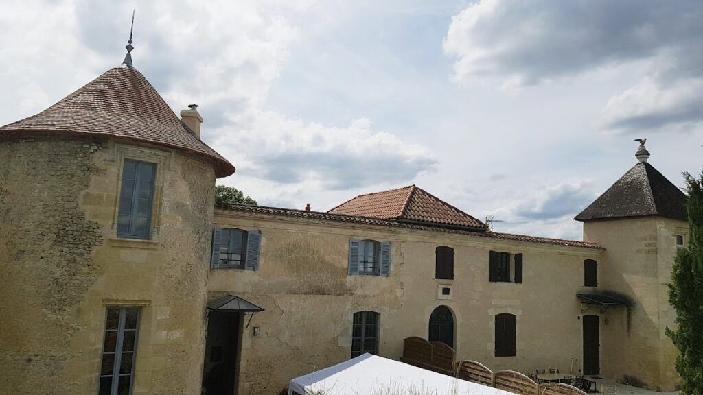 Château de Gajac: A Fifteenth-Century Fortified Castle in France 1 Château de Gajac