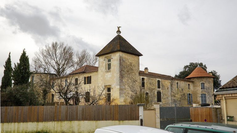 Château de Gajac: A Fifteenth-Century Fortified Castle in France