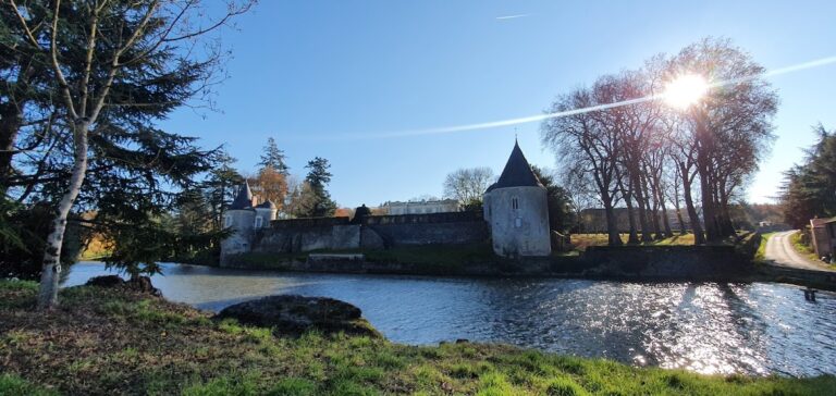 Château du Bas-Plessis: A Historic Estate in Montrevault-sur-Èvre, France