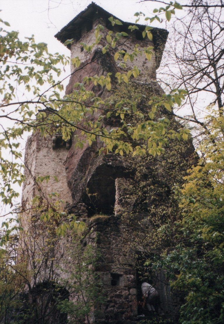 Festenstein Castle: A Medieval Stronghold in South Tyrol