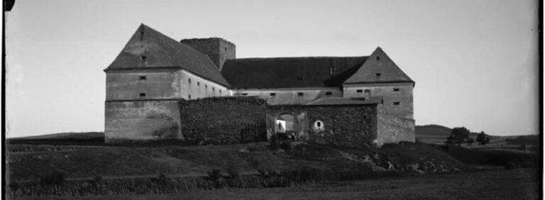 Buzice: A Historical Manorial Site in the Czech Republic