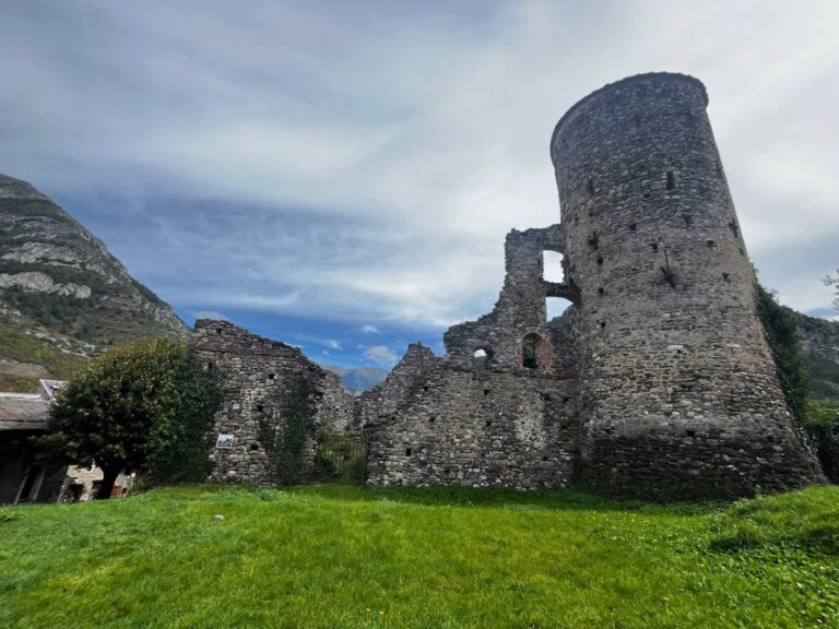 Château des Seigneurs de la Brigue: A Medieval Fortress in La Brigue, France