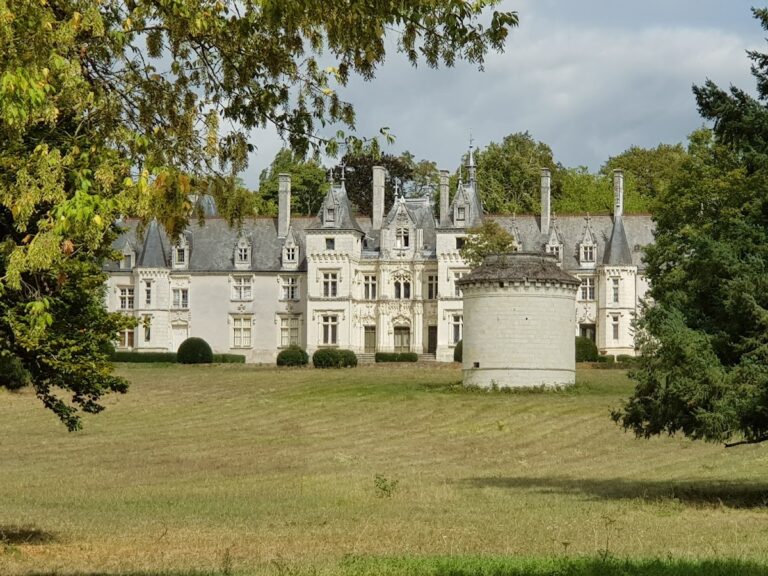 Château de La Villaumaire: A Historic Estate in Huismes, France
