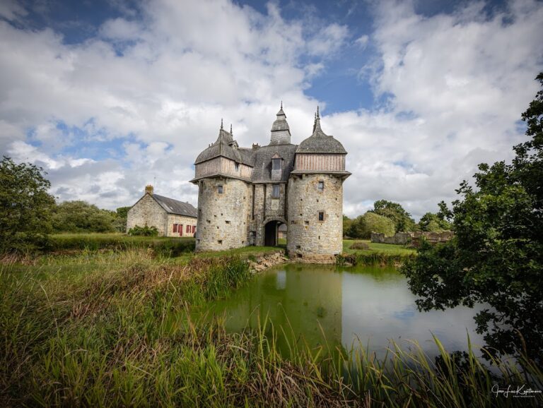 Manoir de la Saucerie: A Historic Norman Manor in Domfront en Poiraie, France