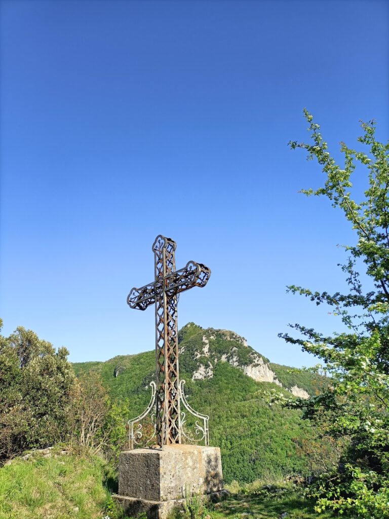 Castello Gerione: A Historic Lombard Fortress in Campagna, Italy