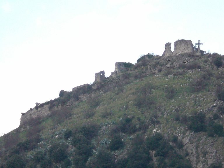 Castello Gerione: A Medieval Mountain Fortress in Italy