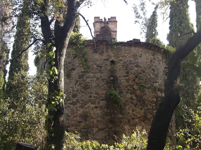 Castell de Bell-lloc: A Medieval Castle and Chapel in La Roca del Vallès