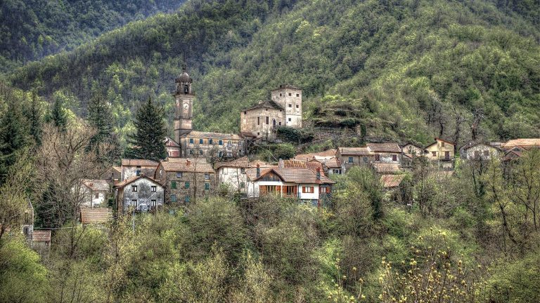 Castello di Senarega: A Medieval Castle-Tower in Italy
