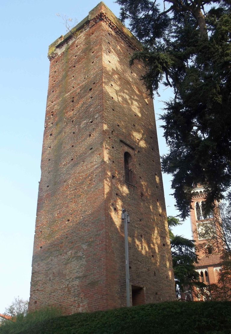 Castello Vagnone: A Medieval Castle and Noble Residence in Trofarello
