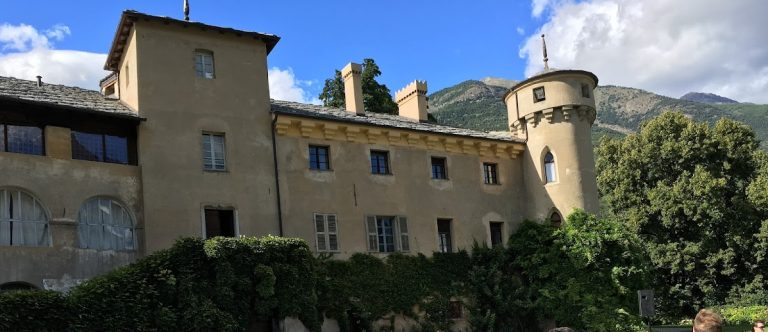 Passerin d’Entrèves Castle: A Medieval Fortress and Aristocratic Residence in Italy