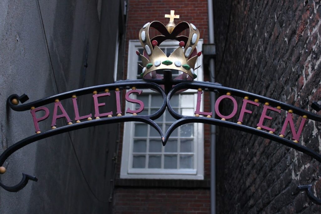 Paleis Lofen: An Imperial Palace in Utrecht 1 Paleis Lofen